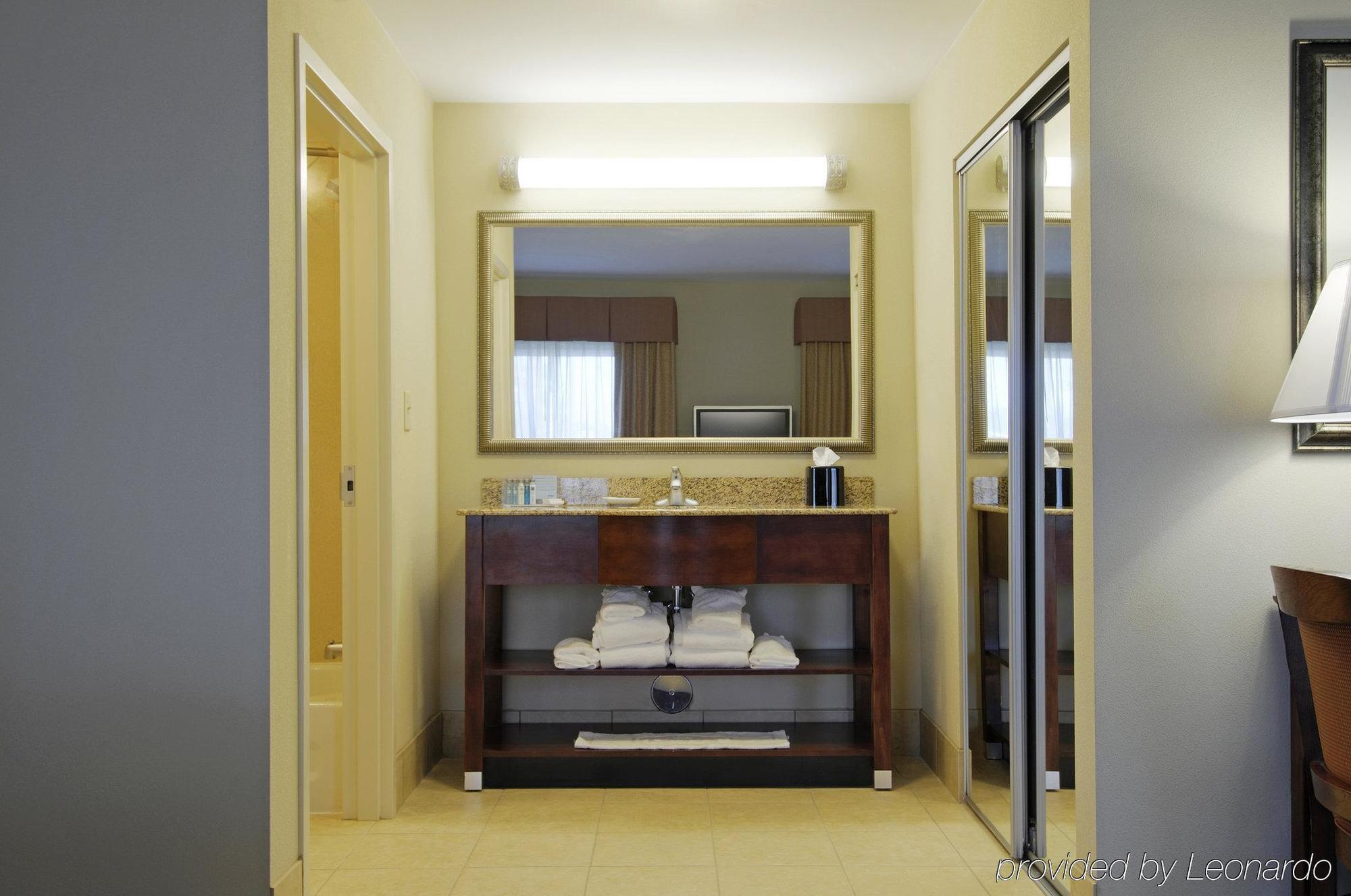 Hampton Inn & Suites Southern Pines-Pinehurst Aberdeen Quarto foto